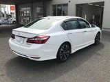 2017 Honda Accord 2.0 Hybrid EX White Sedan for sale, Japanese used car export - photo 6 of 32 | GULJI TRADERS