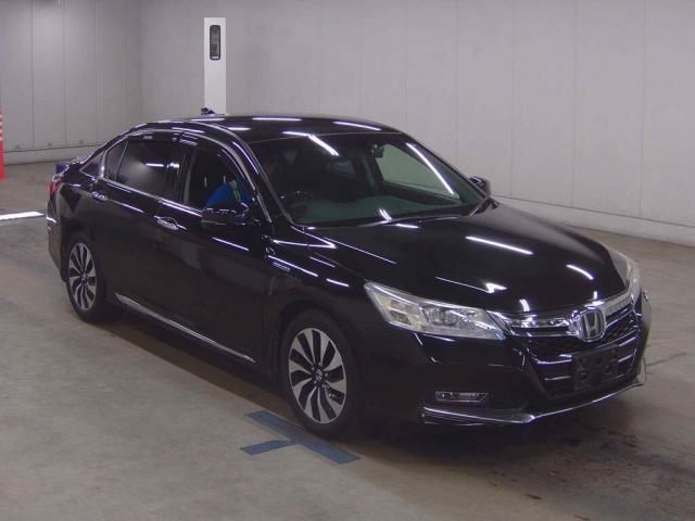 2014 Honda Accord Hybrid EX Sedan for sale, Japanese used car export - photo 1 of 5 | GULJI TRADERS
