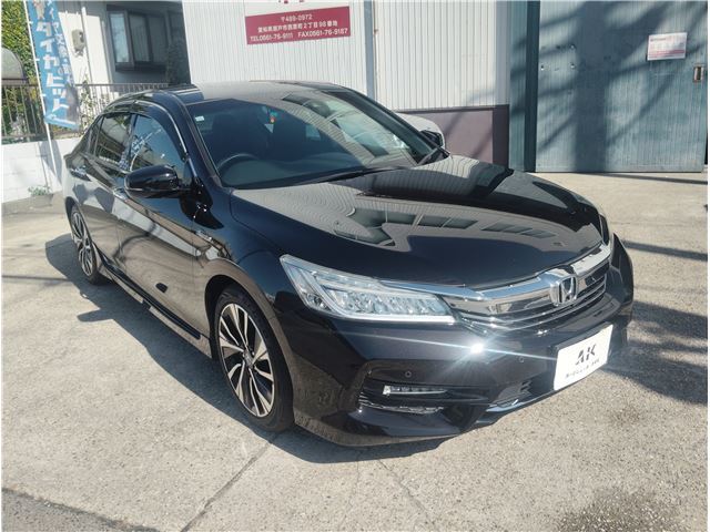 2016 Honda Accord Hybrid EX Sedan for sale, Japanese used car export - photo 1 of 79 | GULJI TRADERS