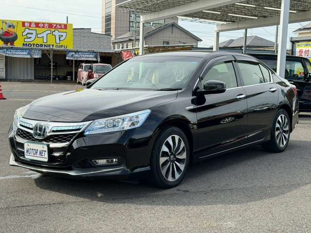 2016 Honda Accord Hybrid 2.0 EX Sedan for sale, Japanese used car export - photo 1 of 48 | GULJI TRADERS