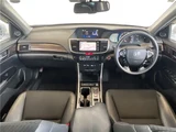 2017 Honda Accord Hybrid EX Sedan for sale, Japanese used car export - photo 17 of 30 | GULJI TRADERS