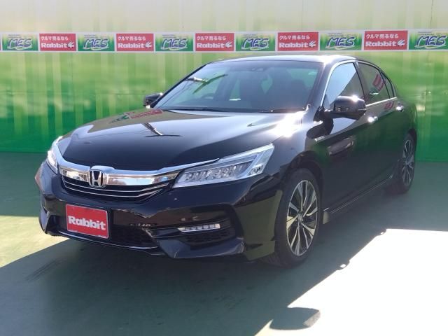 2018 Honda Accord Hybrid EX Sedan for sale, Japanese used car export - photo 1 of 20 | GULJI TRADERS