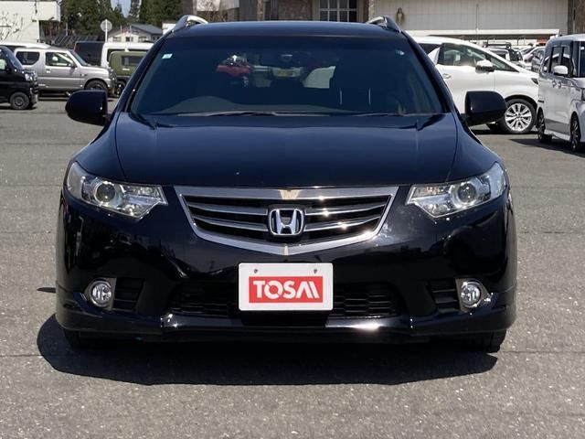 2012 Honda Accord Tourer - photo 1 2012 Honda Accord Tourer Sedan for sale, Japanese used car export - photo 1 of 9 | GULJI TRADERS