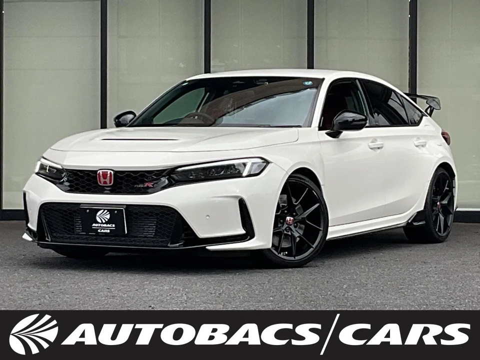 2026 Honda Civic 2000 TYPE R 6FMT 2WD - photo 1 2026 Honda Civic 2000 TYPE R 6FMT 2WD Sedan for sale, Japanese used car export - photo 1 of 23 | GULJI TRADERS