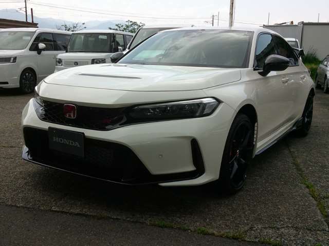 2026 Honda Civic - photo 1 2026 Honda Civic Sedan for sale, Japanese used car export - photo 1 of 14 | GULJI TRADERS