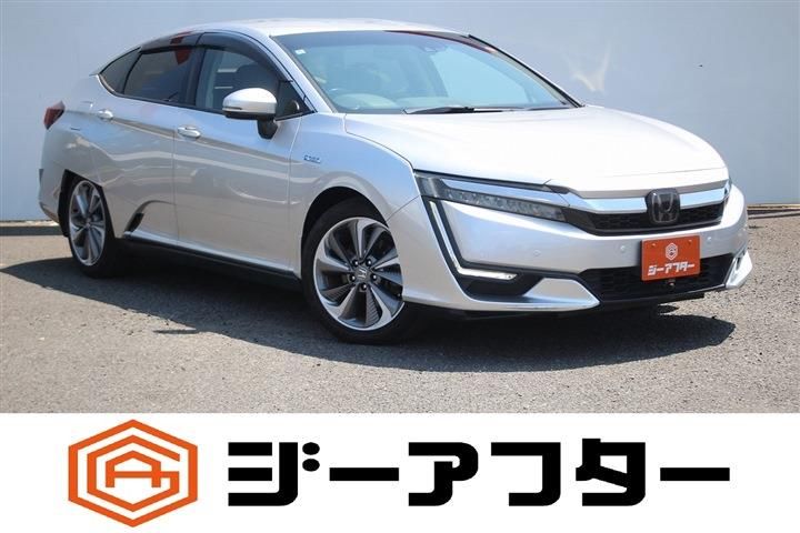 2018 Honda Clarity Phev 1.5 EX Sedan for sale, Japanese used car export - photo 1 of 30 | GULJI TRADERS