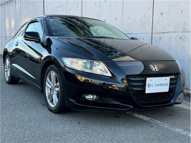 2010 Honda CR-Z - photo 1 2010 Honda CR-Z Sedan for sale, Japanese used car export - photo 1 of 33 | GULJI TRADERS