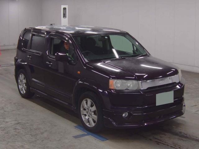 2007 Honda Cross Road 20X - photo 1 2007 Honda Cross Road 20X Sedan for sale, Japanese used car export - photo 1 of 5 | GULJI TRADERS