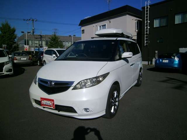 2004 Honda Elysion 2.4 G 4WD - photo 1 2004 Honda Elysion 2.4 G 4WD Sedan for sale, Japanese used car export - photo 1 of 18 | GULJI TRADERS