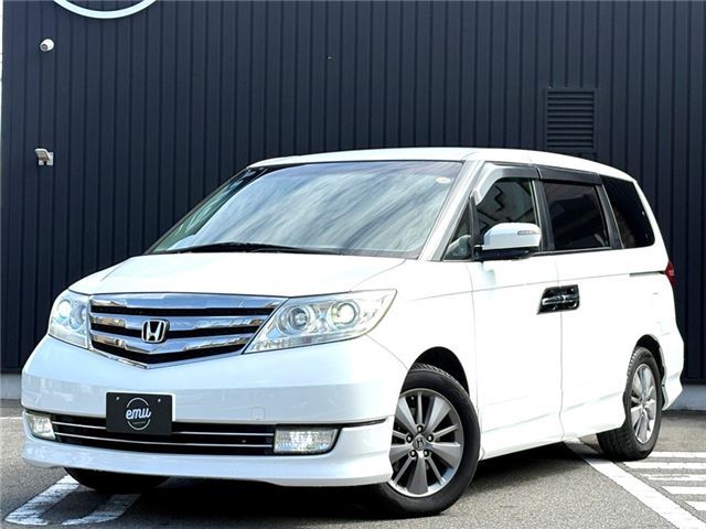 2014 Honda Elysion Prestige S - photo 1 2014 Honda Elysion Prestige S Sedan for sale, Japanese used car export | GULJI TRADERS