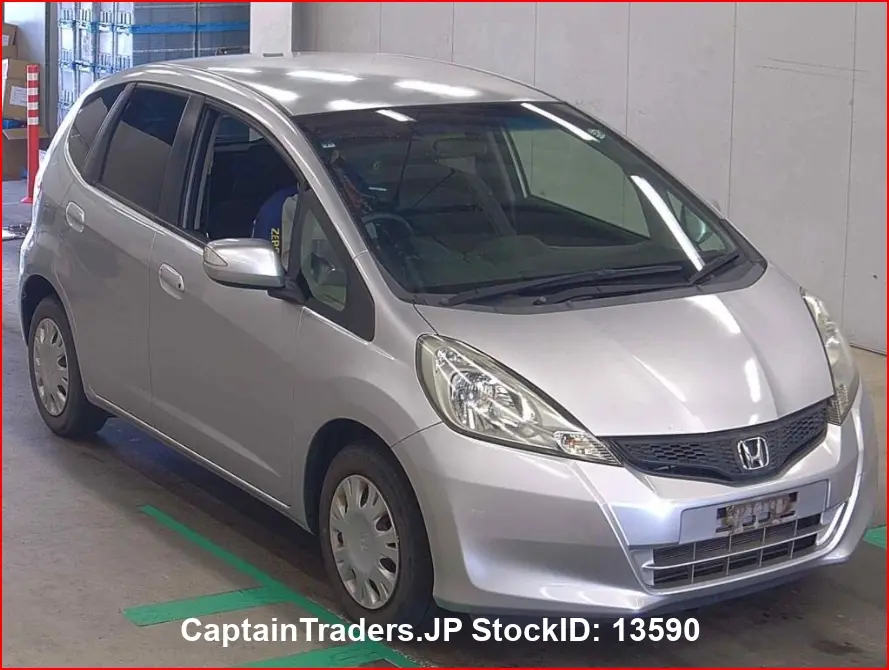 2013 Honda Fit Silver Sedan for sale, Japanese used car export | GULJI TRADERS