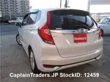 2018 Honda Fit Hibrid Pearl white Sedan for sale, Japanese used car export - photo 17 of 62 | GULJI TRADERS
