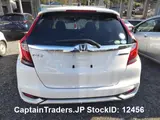 2020 Honda Fit Hibrid White Sedan for sale, Japanese used car export - photo 9 of 31 | GULJI TRADERS