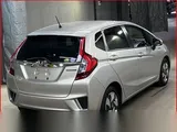 2015 Honda Fit Hibrid Push Start Hybrid F Package Silver Sedan for sale, Japanese used car export - photo 5 of 25 | GULJI TRADERS