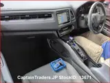 2016 Honda Vezel Hybyrid Pearl SUV for sale, Japanese used car export - photo 6 of 25 | GULJI TRADERS
