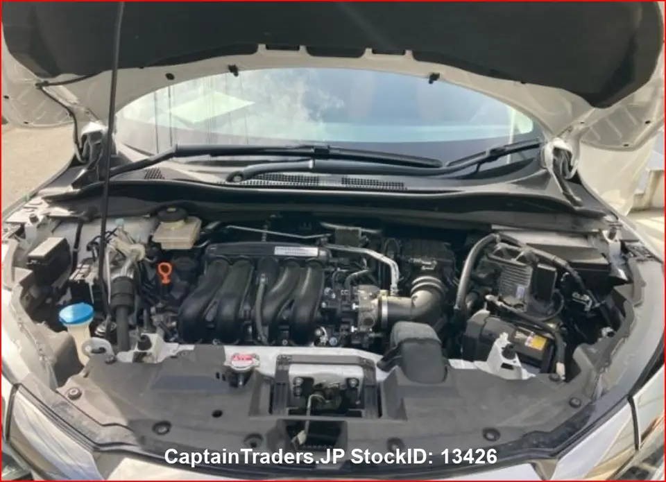 2018 Honda Vezel Hybyrid Pearl white SUV for sale, Japanese used car export - photo 1 of 30 | GULJI TRADERS