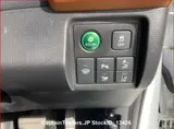 2018 Honda Vezel Hybyrid Pearl white SUV for sale, Japanese used car export - photo 7 of 30 | GULJI TRADERS