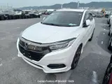 2018 Honda Vezel Hybyrid Pearl white SUV for sale, Japanese used car export - photo 15 of 30 | GULJI TRADERS