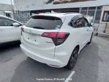 2018 Honda Vezel Hybyrid Pearl white SUV for sale, Japanese used car export - photo 25 of 30 | GULJI TRADERS