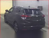 2015 Honda Vezel Hybyrid Push Start Hybrid Z Green SUV for sale, Japanese used car export - photo 3 of 12 | GULJI TRADERS