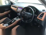 2019 Honda Vezel Hybyrid Push Start Hybrid Z Honda Sensing Pearl white SUV for sale, Japanese used car export - photo 16 of 42 | GULJI TRADERS
