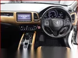 2019 Honda Vezel Hybyrid Push Start Hybrid Z Honda Sensing Pearl white SUV for sale, Japanese used car export - photo 23 of 42 | GULJI TRADERS