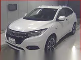 2019 Honda Vezel Hybyrid Push Start Hybrid Z Honda Sensing Pearl white SUV for sale, Japanese used car export - photo 33 of 42 | GULJI TRADERS