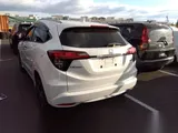 2021 Honda Vezel Hybyrid Push Start Hybrid Z Honda Sensing Pearl SUV for sale, Japanese used car export - photo 6 of 25 | GULJI TRADERS