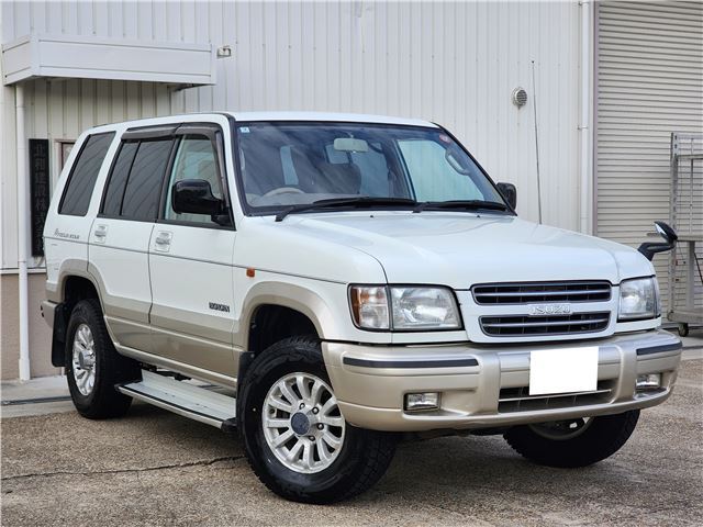 2000 Isuzu Bighorn - photo 1 2000 Isuzu Bighorn Truck for sale, Japanese used car export - photo 1 of 53 | GULJI TRADERS