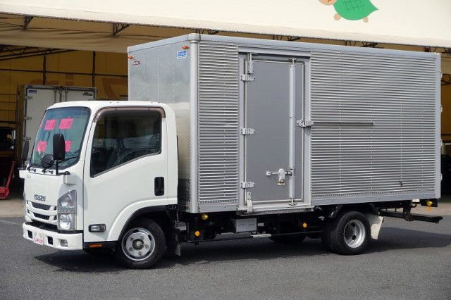 2017 Isuzu ELF VAN - photo 1 2017 Isuzu ELF VAN Truck for sale, Japanese used car export - photo 1 of 6 | GULJI TRADERS