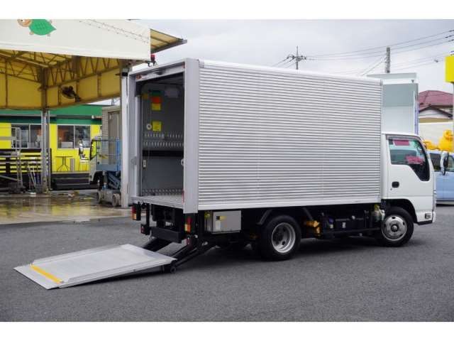 2021 Isuzu ELF VAN Long 2t - photo 1 2021 Isuzu ELF VAN Long 2t Truck for sale, Japanese used car export | GULJI TRADERS