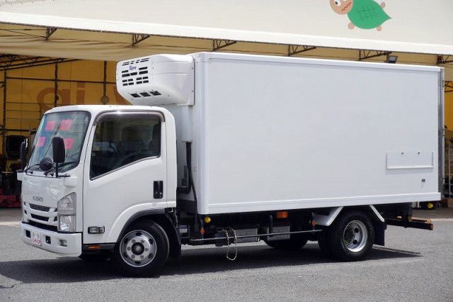 2021 Isuzu ELF VAN - photo 1 2021 Isuzu ELF VAN Truck for sale, Japanese used car export - photo 1 of 9 | GULJI TRADERS