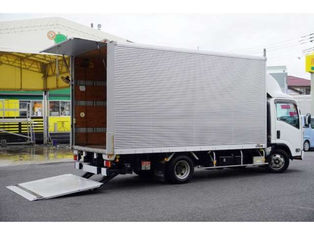 2023 Isuzu ELF VAN Wide Long 2t - photo 1 2023 Isuzu ELF VAN Wide Long 2t Truck for sale, Japanese used car export - photo 1 of 44 | GULJI TRADERS