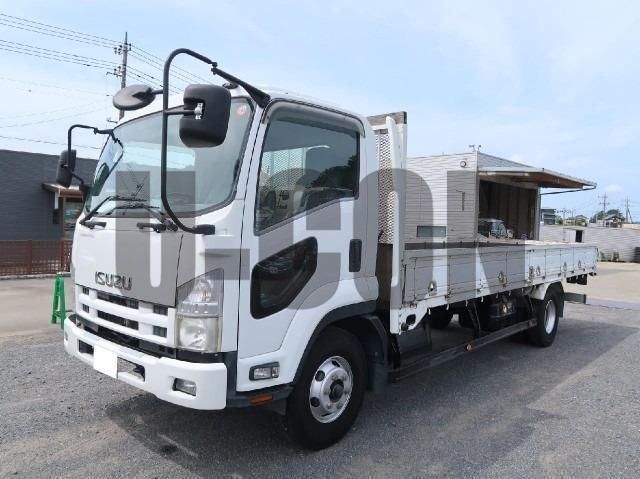 2010 Isuzu Forward - photo 1 2010 Isuzu Forward Truck for sale, Japanese used car export - photo 1 of 21 | GULJI TRADERS