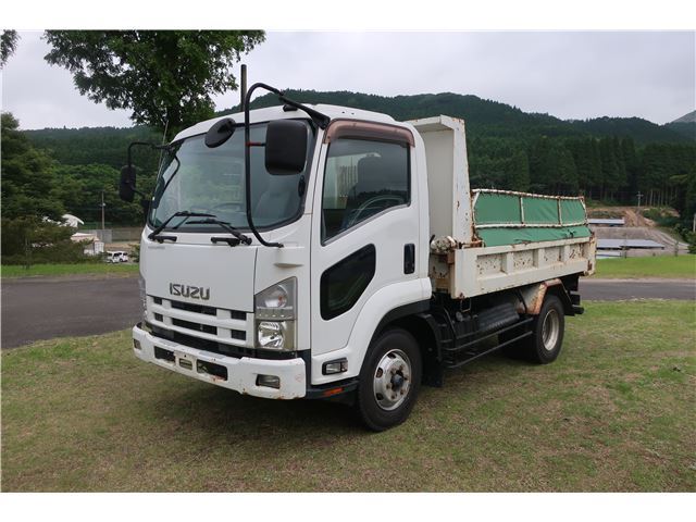 2011 Isuzu Forward - photo 1 2011 Isuzu Forward Truck for sale, Japanese used car export - photo 1 of 15 | GULJI TRADERS