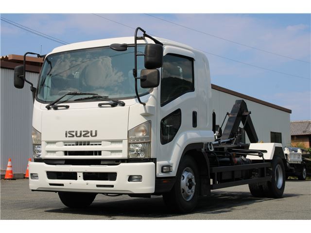 2012 Isuzu Forward 5.5t - photo 1 2012 Isuzu Forward 5.5t Truck for sale, Japanese used car export - photo 1 of 72 | GULJI TRADERS