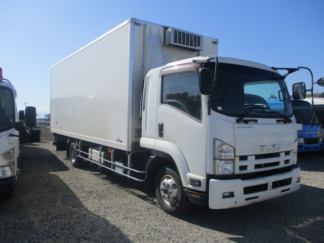 2014 Isuzu Forward - photo 1 2014 Isuzu Forward Truck for sale, Japanese used car export | GULJI TRADERS