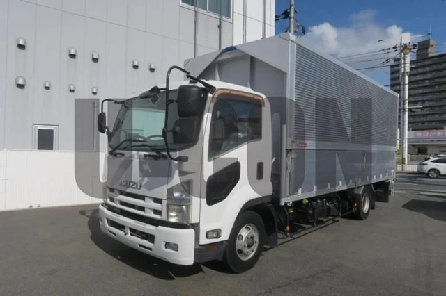 2014 Isuzu Forward - photo 1 2014 Isuzu Forward Truck for sale, Japanese used car export | GULJI TRADERS