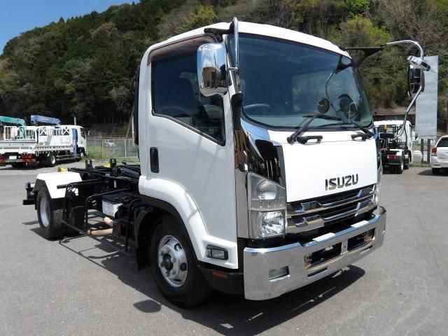 2015 Isuzu Forward - photo 1 2015 Isuzu Forward Truck for sale, Japanese used car export | GULJI TRADERS