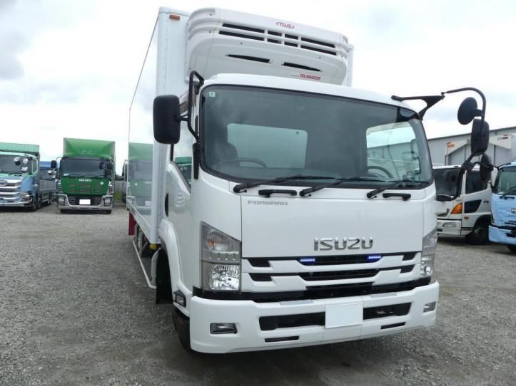 2016 Isuzu Forward - photo 1 2016 Isuzu Forward Truck for sale, Japanese used car export - photo 1 of 21 | GULJI TRADERS