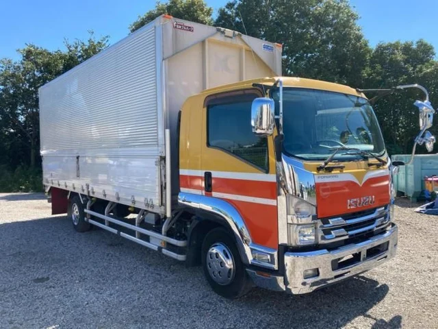 2016 Isuzu Forward - photo 1 2016 Isuzu Forward Truck for sale, Japanese used car export | GULJI TRADERS