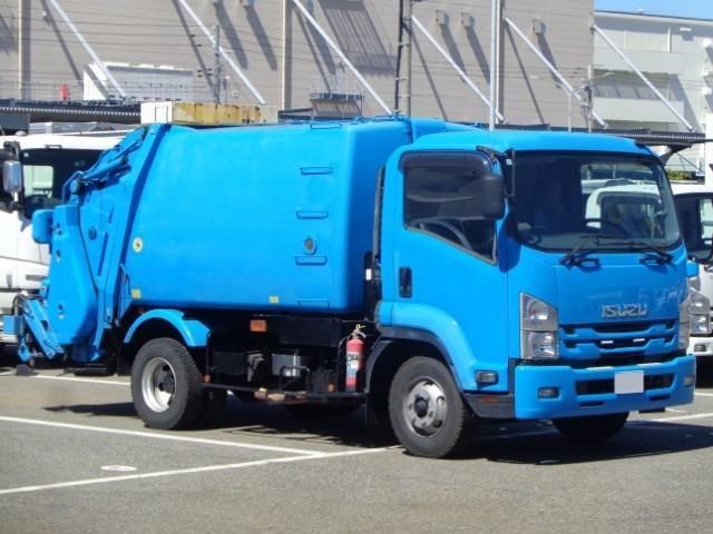 2017 Isuzu Forward Truck for sale, Japanese used car export - photo 1 of 21 | GULJI TRADERS