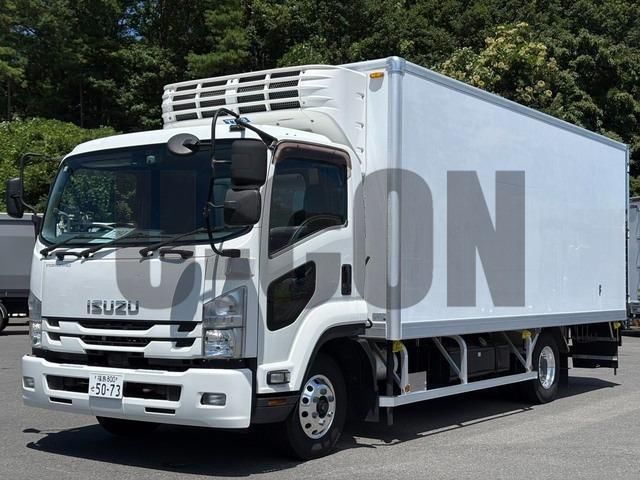 2017 Isuzu Forward 5700 Wide - photo 1 2017 Isuzu Forward 5700 Wide Truck for sale, Japanese used car export | GULJI TRADERS