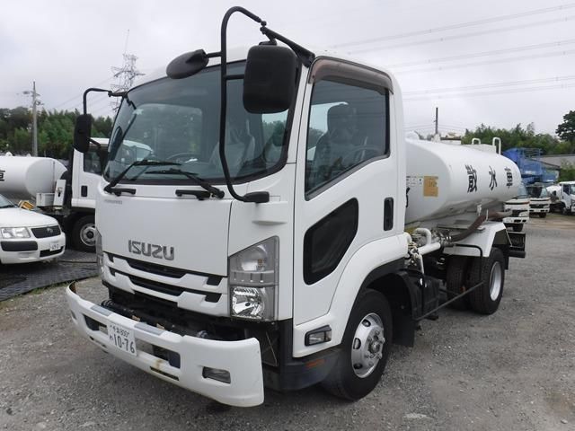 2017 Isuzu Forward Truck for sale, Japanese used car export - photo 1 of 21 | GULJI TRADERS
