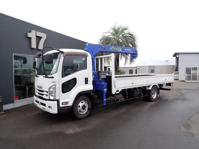 2017 Isuzu Forward - photo 1 2017 Isuzu Forward Truck for sale, Japanese used car export | GULJI TRADERS