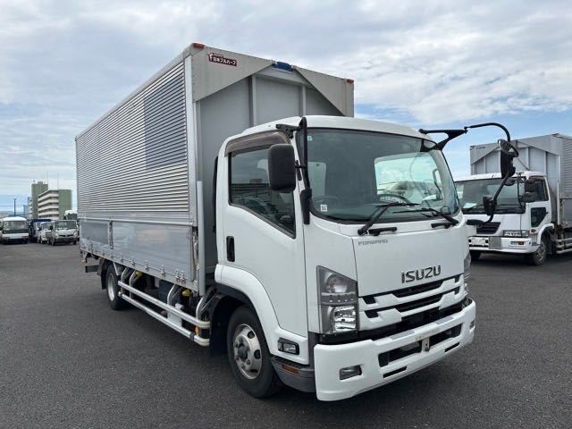 2019 Isuzu Forward Truck for sale, Japanese used car export - photo 1 of 25 | GULJI TRADERS
