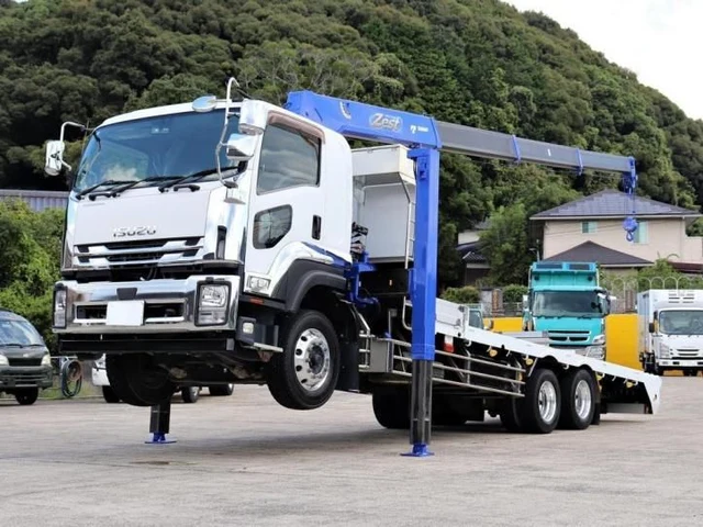2019 Isuzu Forward - photo 1 2019 Isuzu Forward Truck for sale, Japanese used car export | GULJI TRADERS