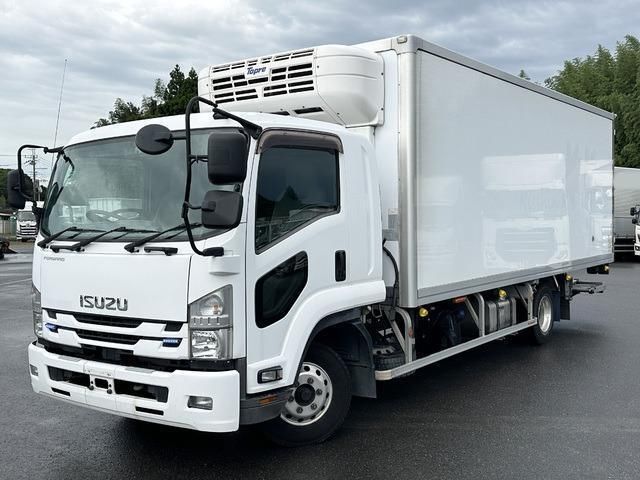 2019 Isuzu Forward - photo 1 2019 Isuzu Forward Truck for sale, Japanese used car export | GULJI TRADERS