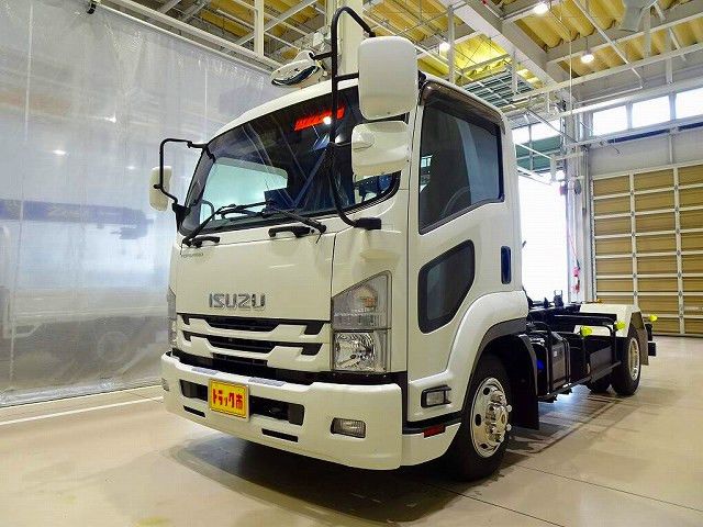 2021 Isuzu Forward Truck for sale, Japanese used car export - photo 1 of 25 | GULJI TRADERS