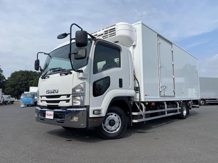 2021 Isuzu Forward - photo 1 2021 Isuzu Forward Truck for sale, Japanese used car export - photo 1 of 20 | GULJI TRADERS